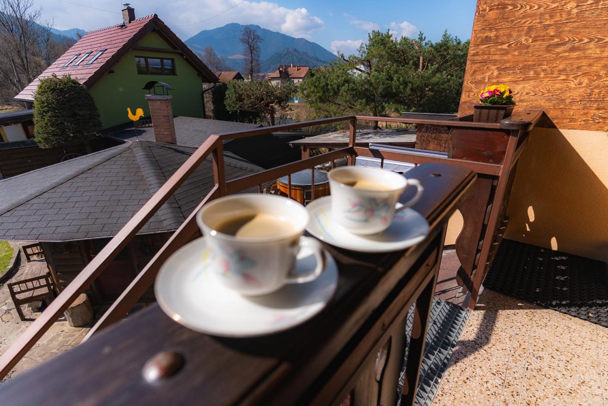 Privat Prima Hotel Liptovsky Jan Bagian luar foto
